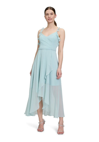 De perfecte jurk voor petite dames kiezen - Dresses Boutique B.V.