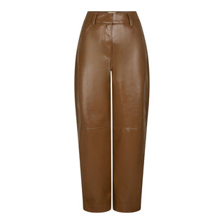 Stijlvolle kantoor outfits dames met klasse - Dresses Boutique B.V.