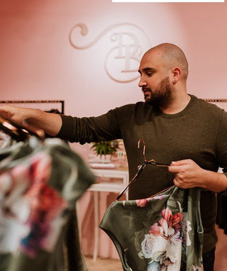 EVEN VOORSTELLEN - Dresses Boutique B.V.