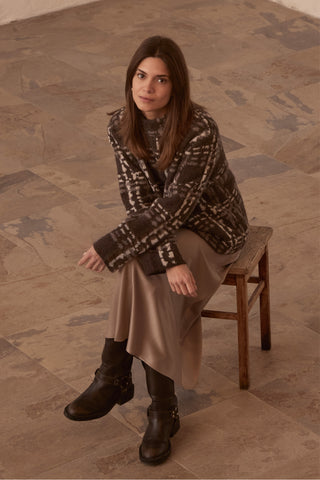1411PBOCilleknitsweater_BrownCheck_2