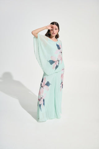 Chiffon Floral Print Pleated Poncho Top - Dresses Boutique B.V.