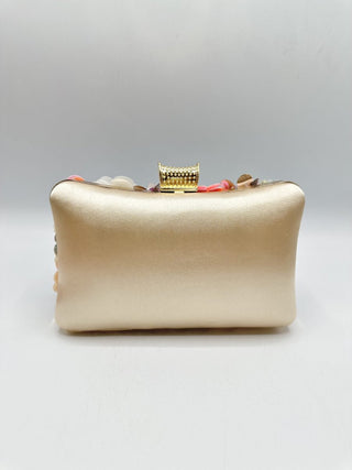 Flowera clutch Gold - Dresses Boutique B.V.