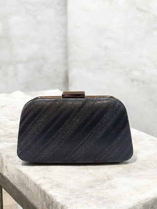 Rutana clutch - Dresses Boutique B.V.