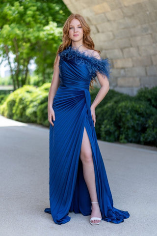 Satin evening dress with feather applique - Dresses Boutique B.V.