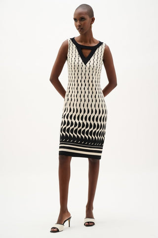 Silky Knit Geometric Print Sheath Dress - Dresses Boutique B.V.