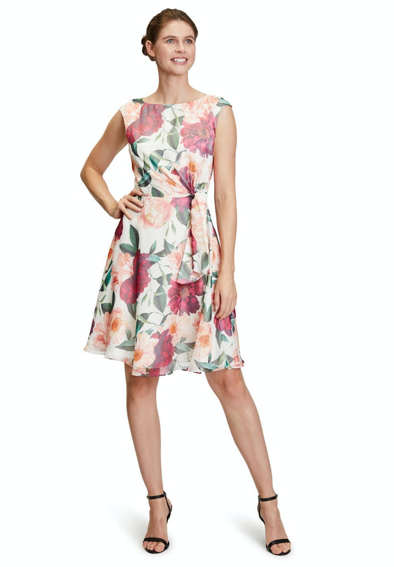 Vera Mont - Mimi flower dress - Jurken - 34 / Offwhite - Dresses Boutique jurkenwinkel Sittard
